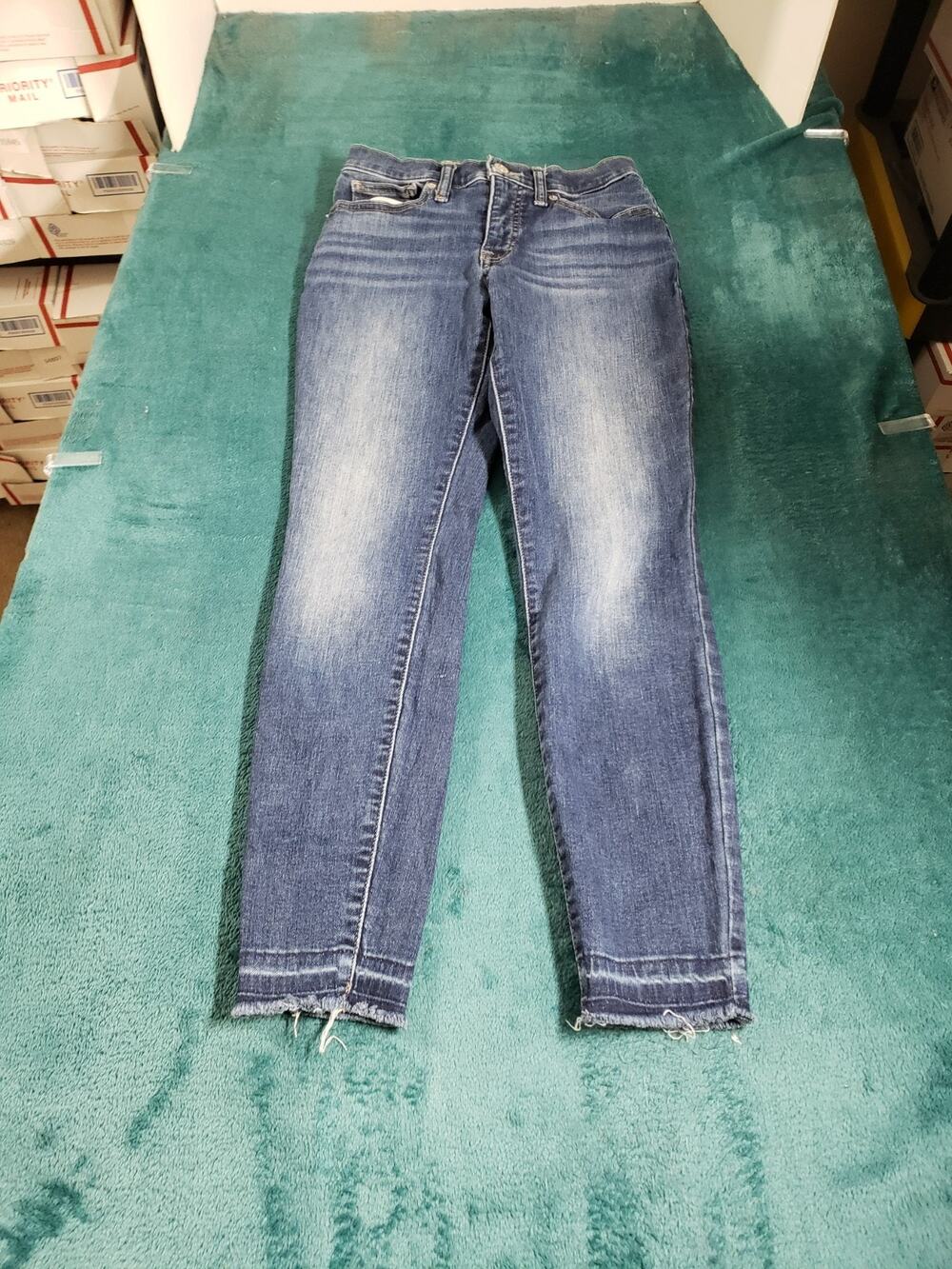 Lucky Brand Jeans Size 2 Womens Blue Stretch Pants Fray Hem Skinny Ava Ankle